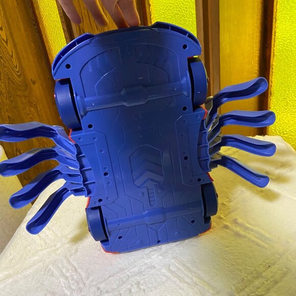 2021 Hasbro Spider Man Web Crawler Car Vehicle With Spring Loaded Bumper - Picture 2 of 3